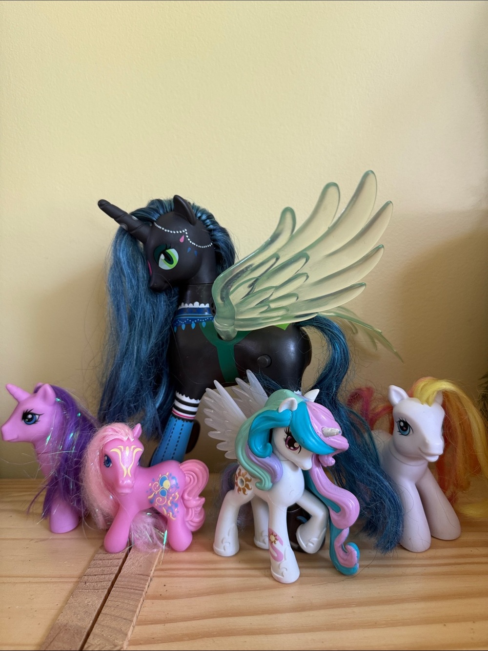 MLP lot incl. Queen Chrysalis